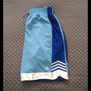 🚫SOLD @matsugirl🚫 Men's Adidas basketball shorts