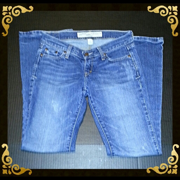 Low rise jeans