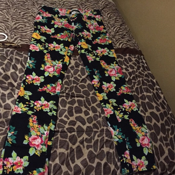 Floral pants - Picture 1 of 1
