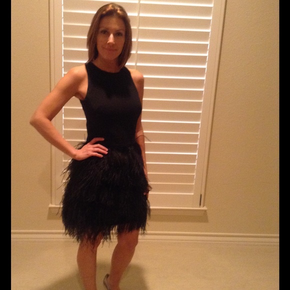 BLACK EVENING DRESS. HOST PICK x 4!🎶🎶💛💛💙💙 - Picture 3 of 4