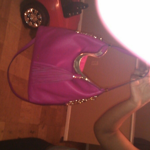**Sold!**Authentic Mk Bedford crossbody  Reg $210