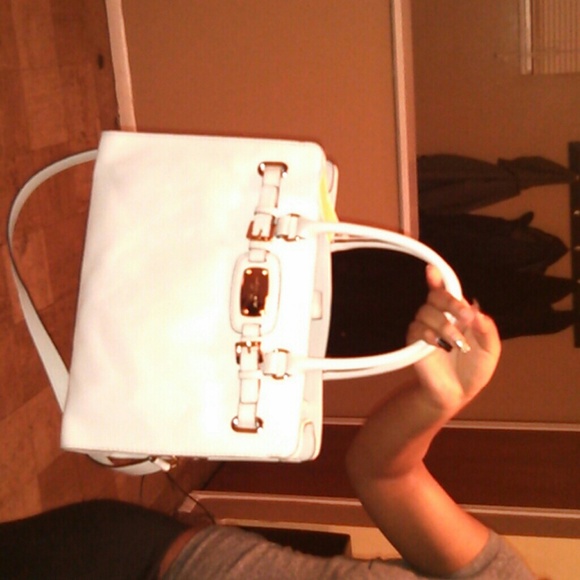 **Sold!**Authentic Mk E/w Hamilton large Reg $220