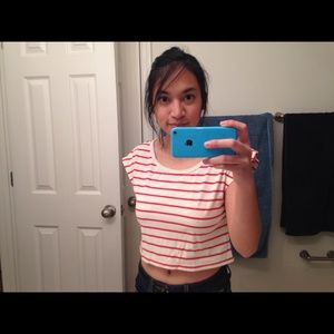 Crop shirt with buttons