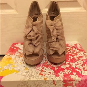 RESERVED for elvisgirl69. Chinese Laundry Haylie