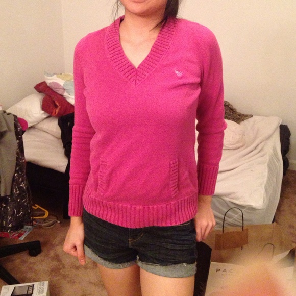 Pink sweater - Picture 1 of 4