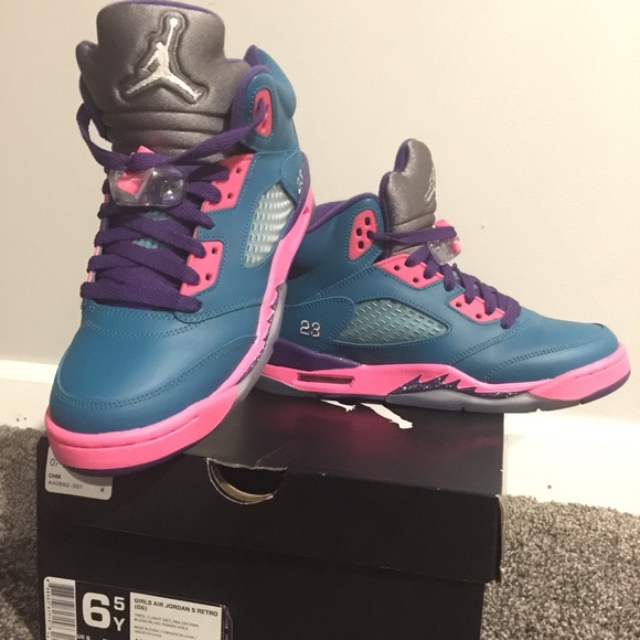 ❗️SOLD❗️Jordan 5 retro - Picture 2 of 4