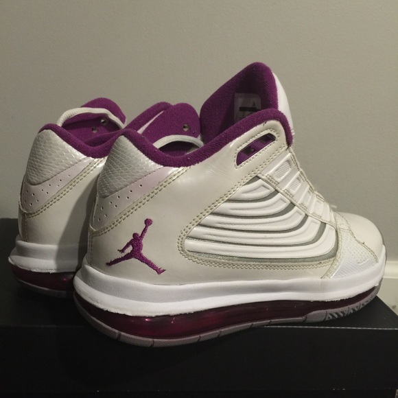 ❗️SOLD❗️Jordan's - Picture 3 of 4