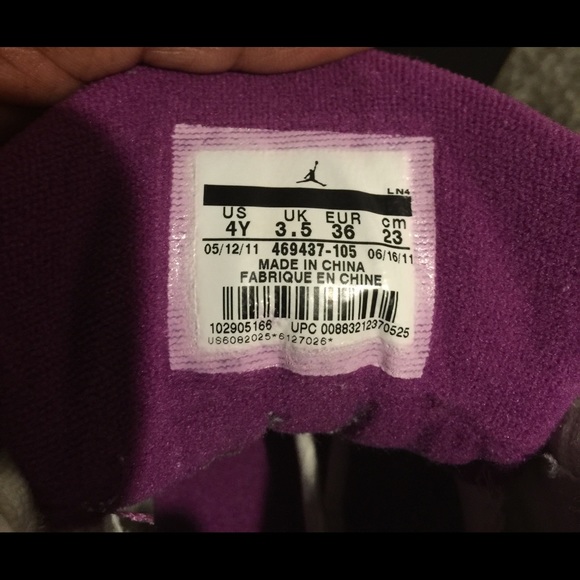 ❗️SOLD❗️Jordan's - Picture 4 of 4