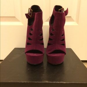 Michael Antonio Gracelle Cutout Platform Wedges