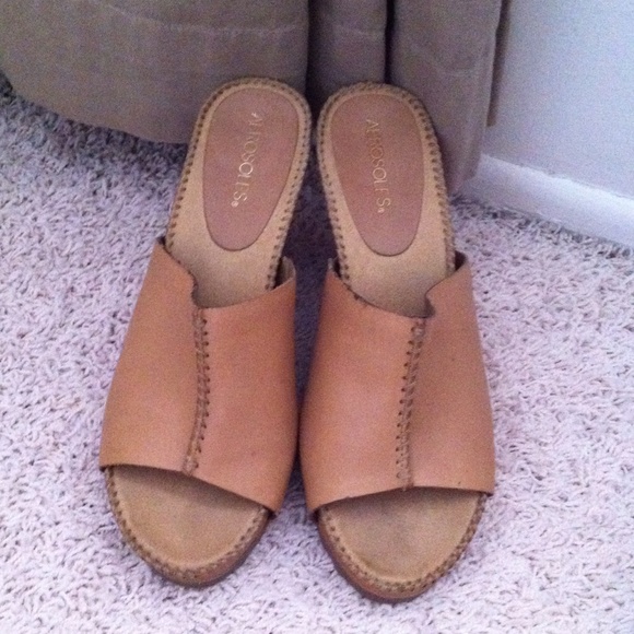 Wedge shoes