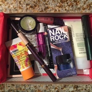 Birchbox of deluxe samples