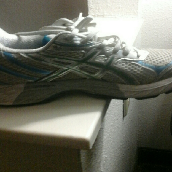 ASICS - Picture 4 of 4