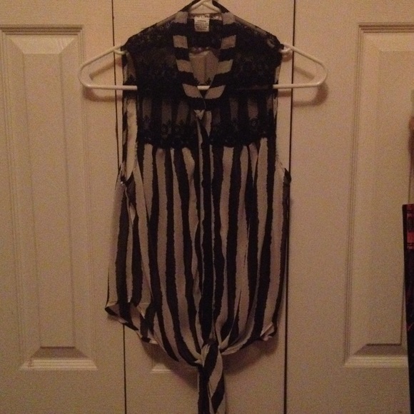 Sans Souci top. Never worn.