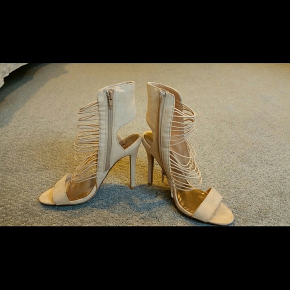 Open heel pumps