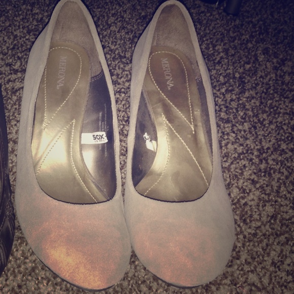 Wedge shoes