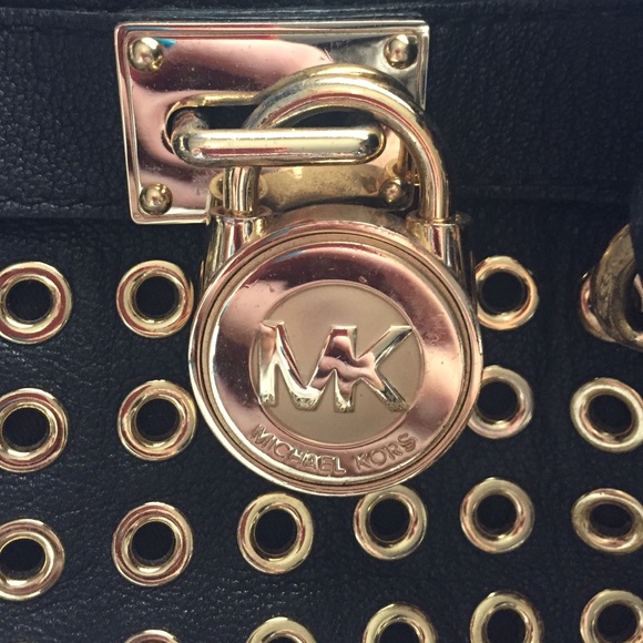 AUTHENTIC MICHAEL KORS BAG WITH GOLD GROMMETS - Picture 3 of 4
