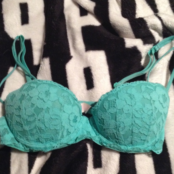 Victoria's Secret Pink Date Push-Up bra
