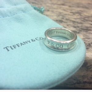 Tiffany and Co 1837 ring silver in size 7