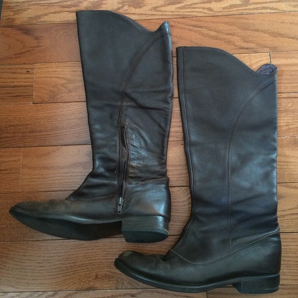 Beautiful Zara Leather knee high boots