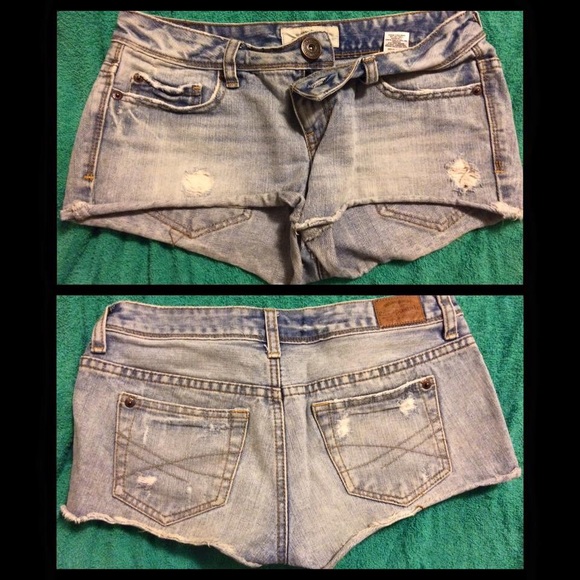 Aeropostale short shorts.