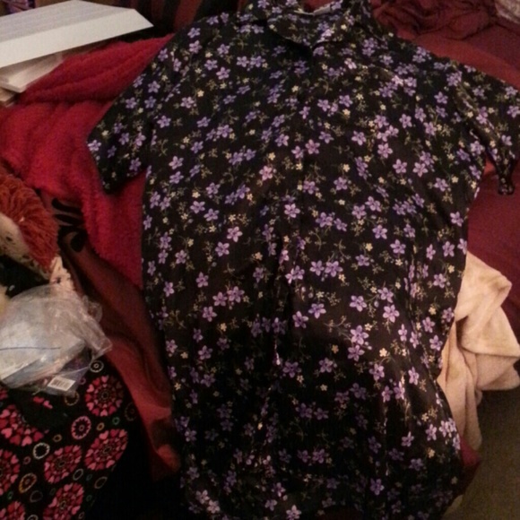 Nightshirt,Blk/floralButton down.Fits Women Lg-2X. - Picture 4 of 4