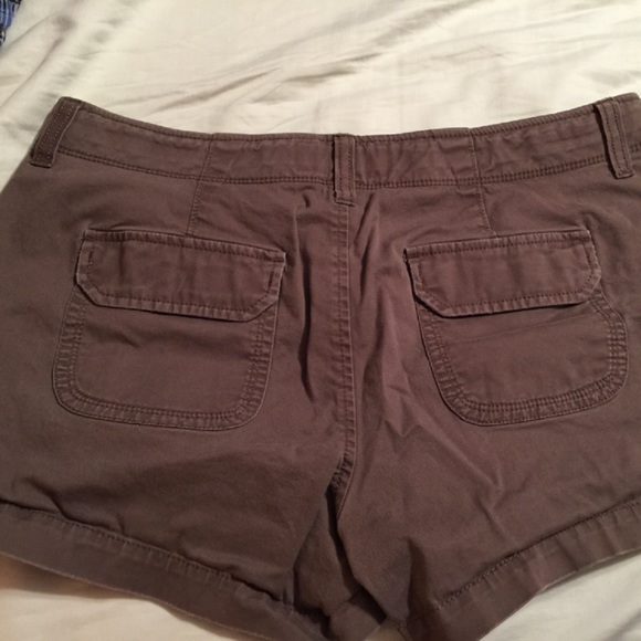 ✅SOLD✅Old Navy brown shorts - Picture 2 of 3