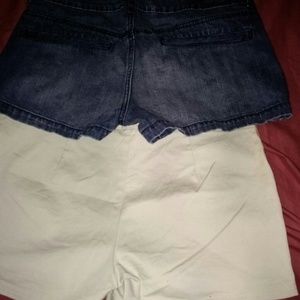 2 size 10 short shorts very nice and comfortable