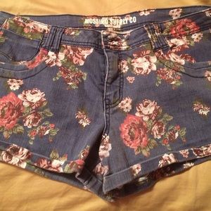 Floral print denim shorts