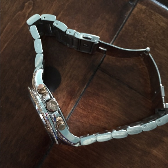 Authentic Michael Kors watch - Picture 3 of 4