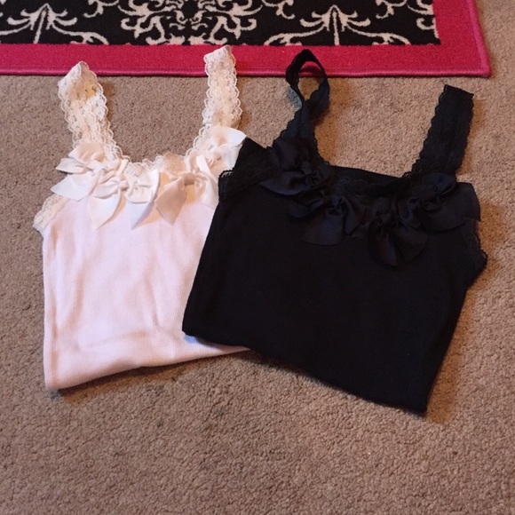2 Hollister tank tops! Lace straps+ bows! XS/S - Picture 1 of 4