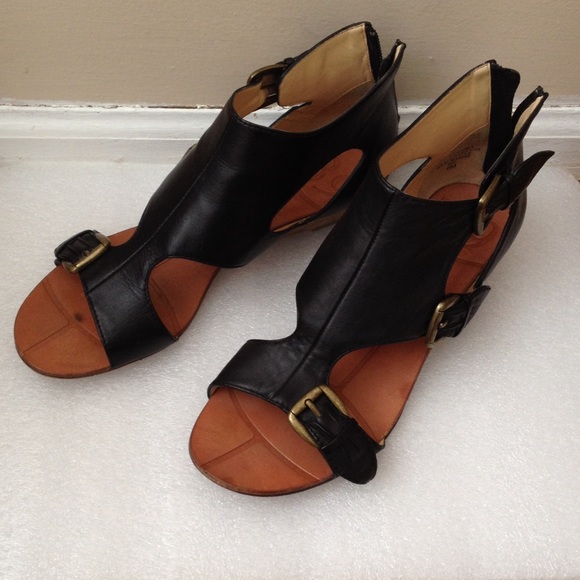 DONATED💥 Boutique9 Gladiator Sandals 💥