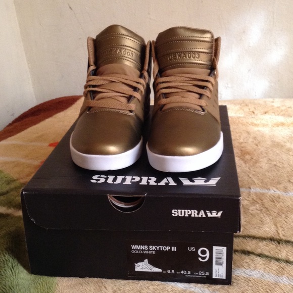 Gold supras skytop III