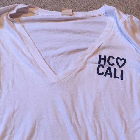 Hollister white, v-neck, long sleeve. Size small. - Picture 2 of 4