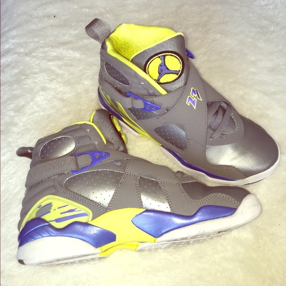 Air Jordan Retro 8's