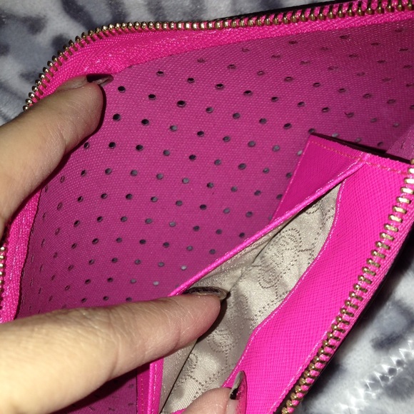 Sold - Picture 4 of 4