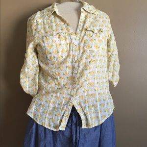 Lightweight spring floral button up top
