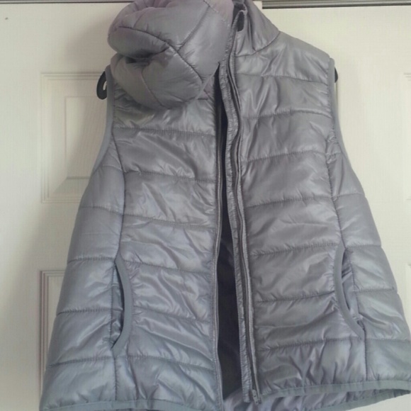 Gray vest with hoody
