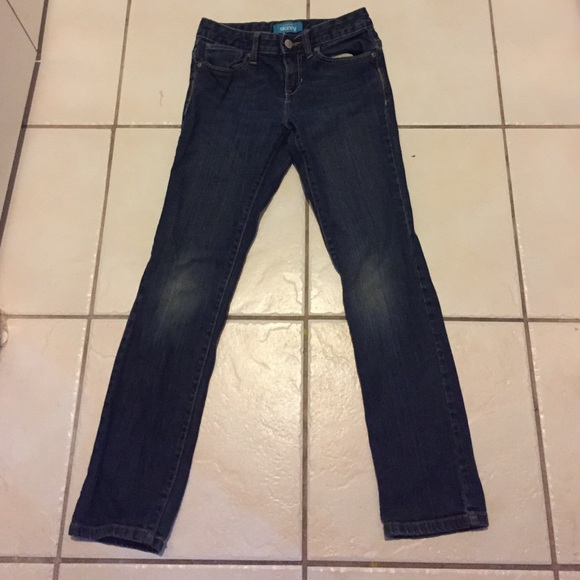 Girls OLD NAVY skinny jeans. Size 10 regular.