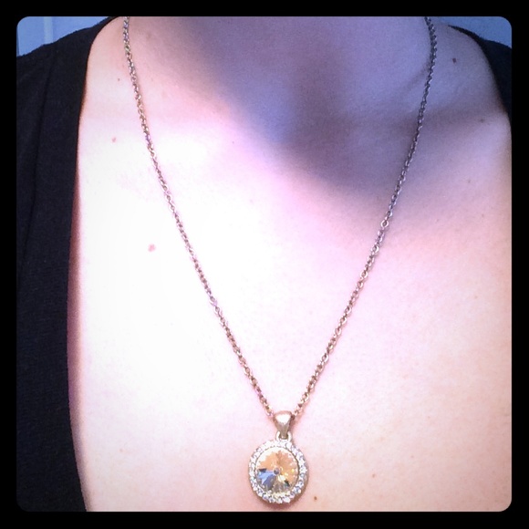 Lia Sophia necklace w/ Pendant