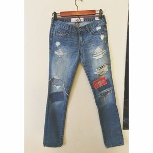 hollister embroidery patch jeans