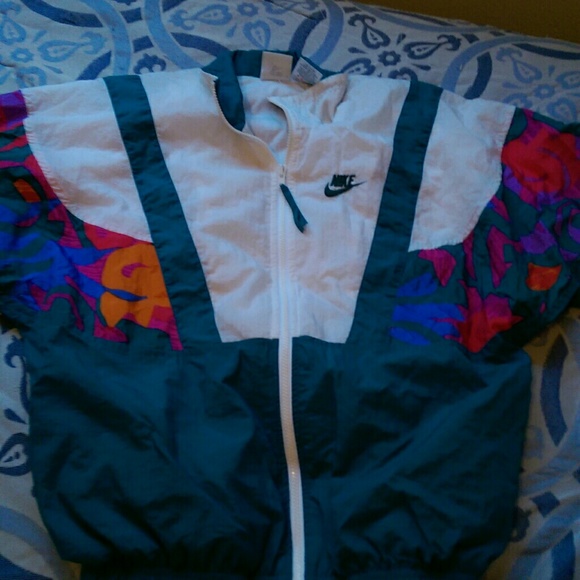 SOLD 92' Vintage Nike Windbreaker