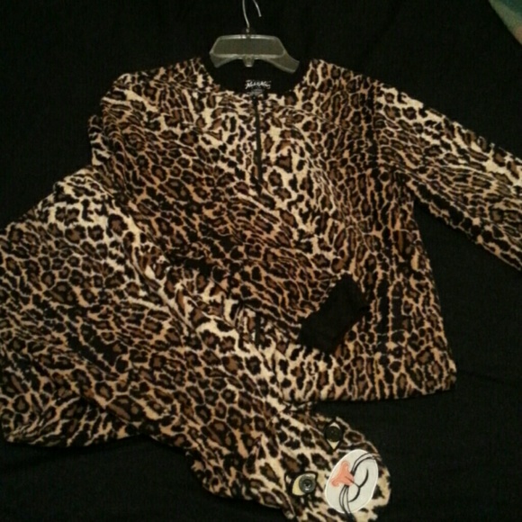 *MEOW* Check out these wild footie pajamas!