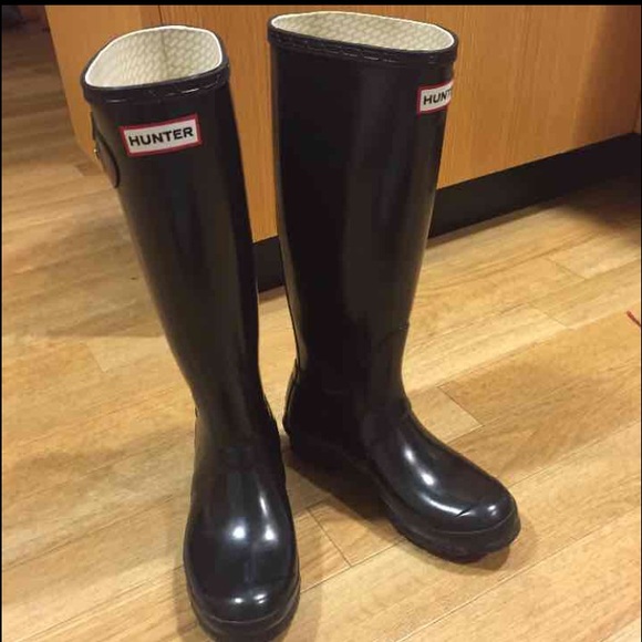 Black glossy Hunter boots