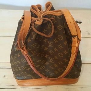 Authentic Louis Vuitton Noe Bag