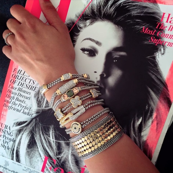 HELLO LADIES 😍 - Picture 2 of 4