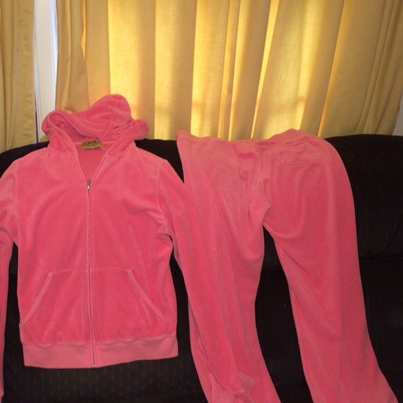 Juicy Couture velour suite