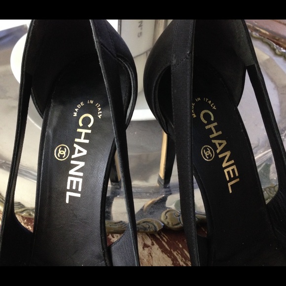 CHANEL black CC pumps - Picture 2 of 4