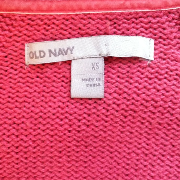 Pink sweater - Picture 2 of 2