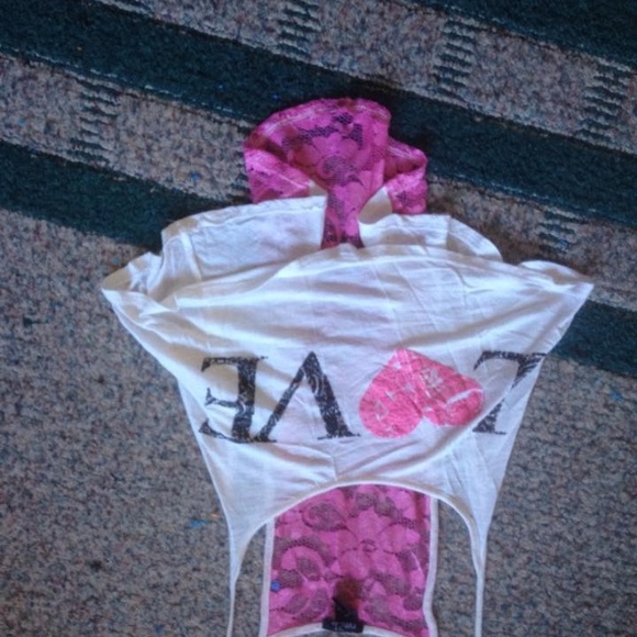 Tops - Picture 2 of 3