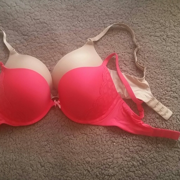 Victoria's Secret Other - Victoria Secret bras! 32DD